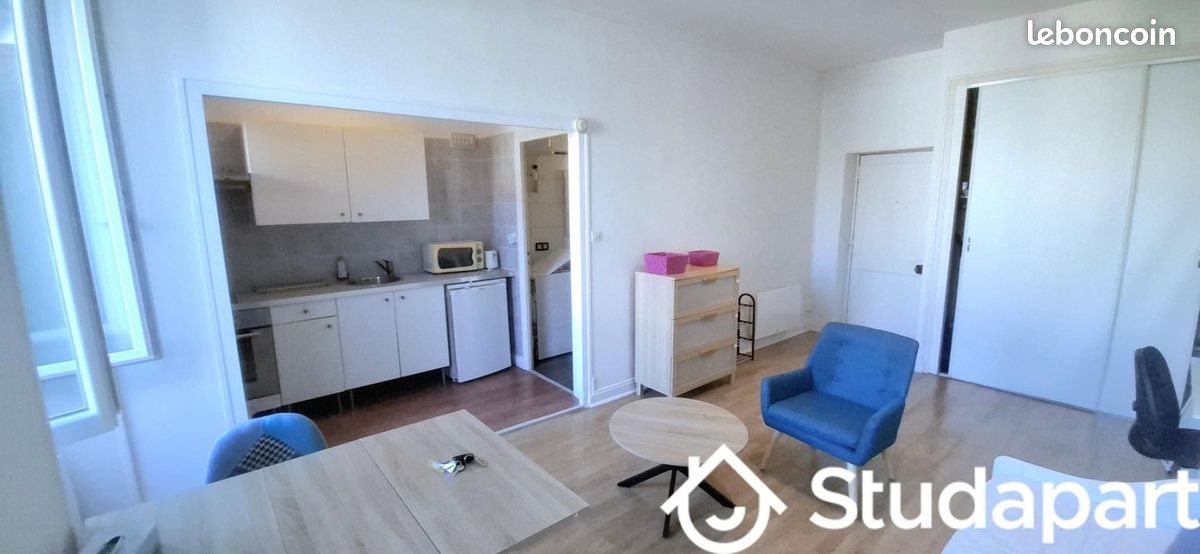 Appartement à louer, 28m², Rochefort