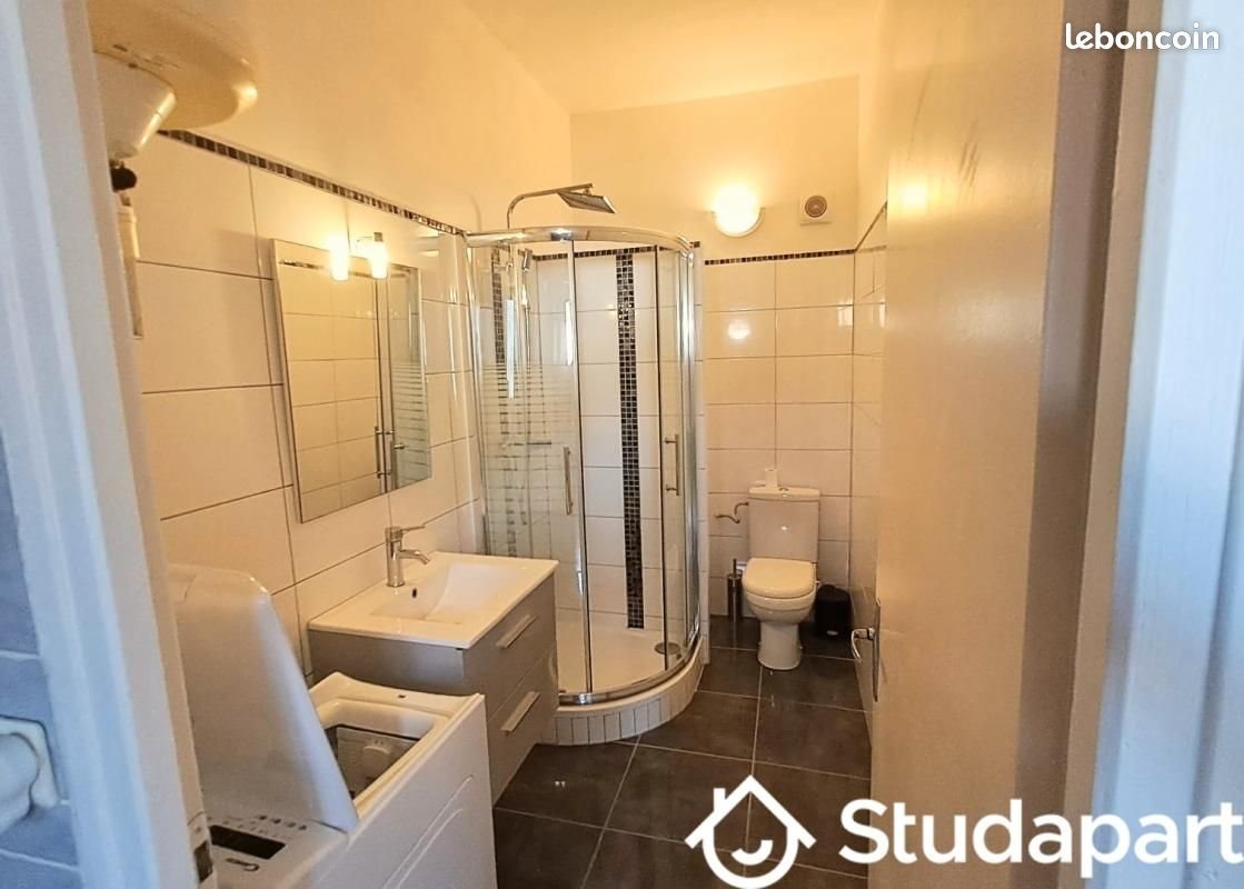 Appartement à louer, 28m², Rochefort