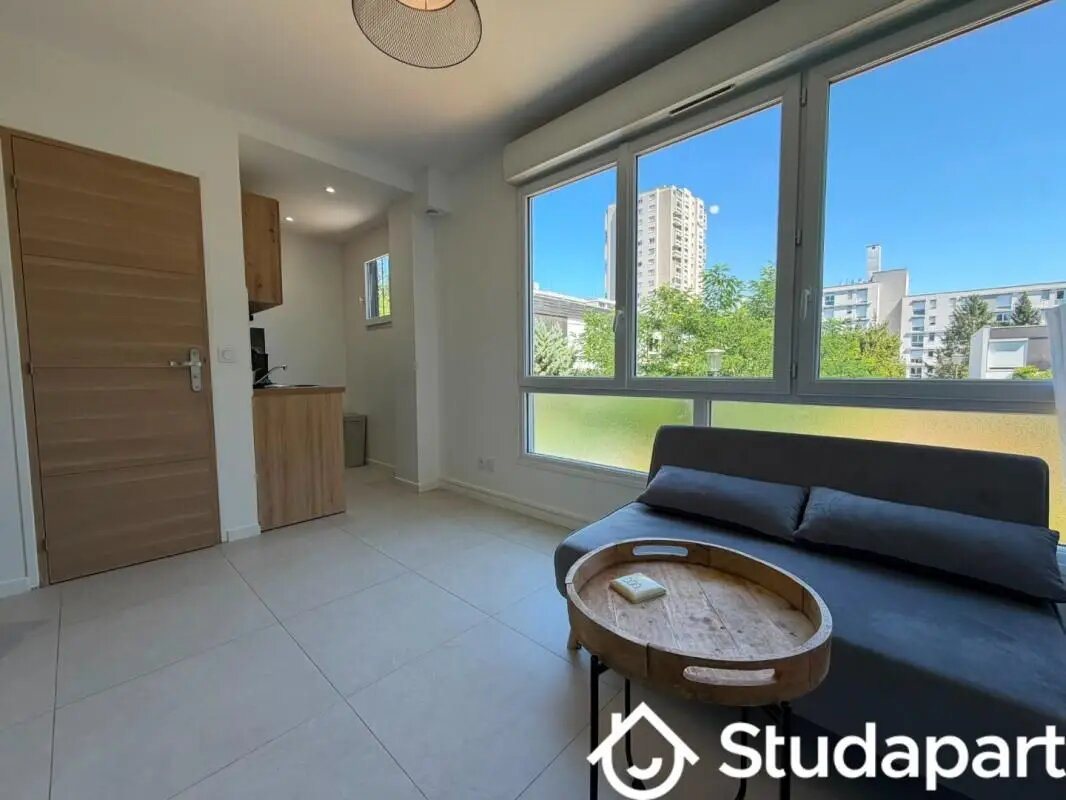 Maison à louer, 18m², Cergy