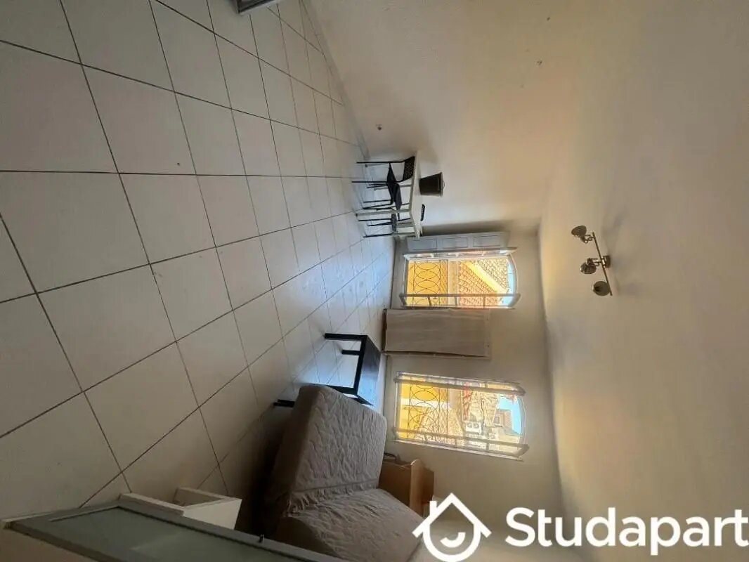 Appartement à louer, 32m², Nîmes