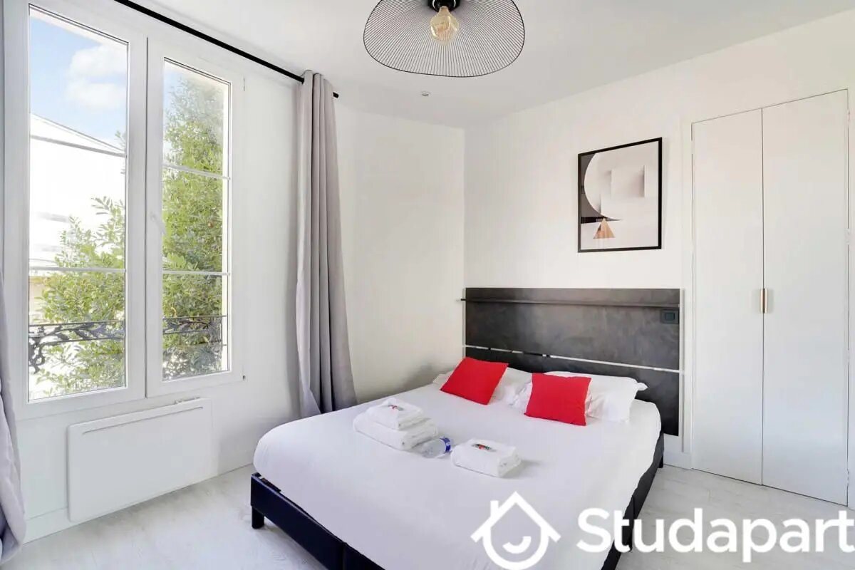 Appartement à louer, 28m², Suresnes