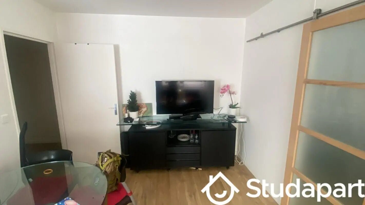 Appartement à louer, 46m², Courbevoie