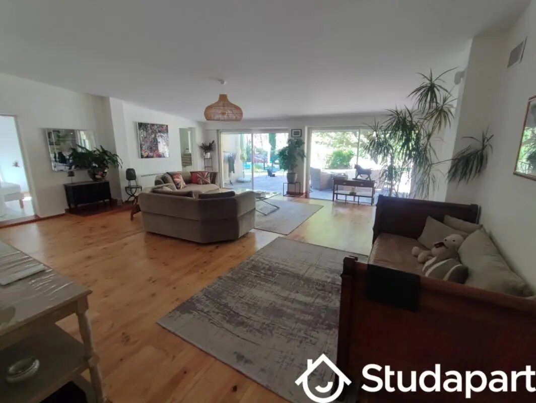 Appartement à louer, 12m², Lambesc