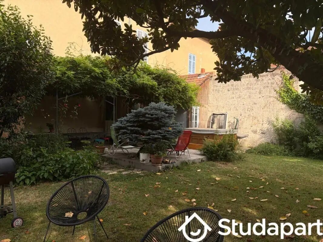 Appartement à louer, 18m², Saint-Romain-en-Gal