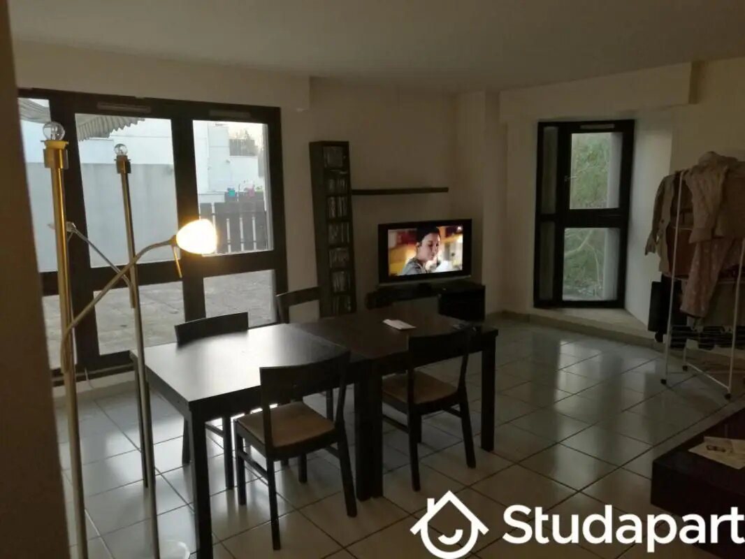Appartement à louer, 110m², Evry