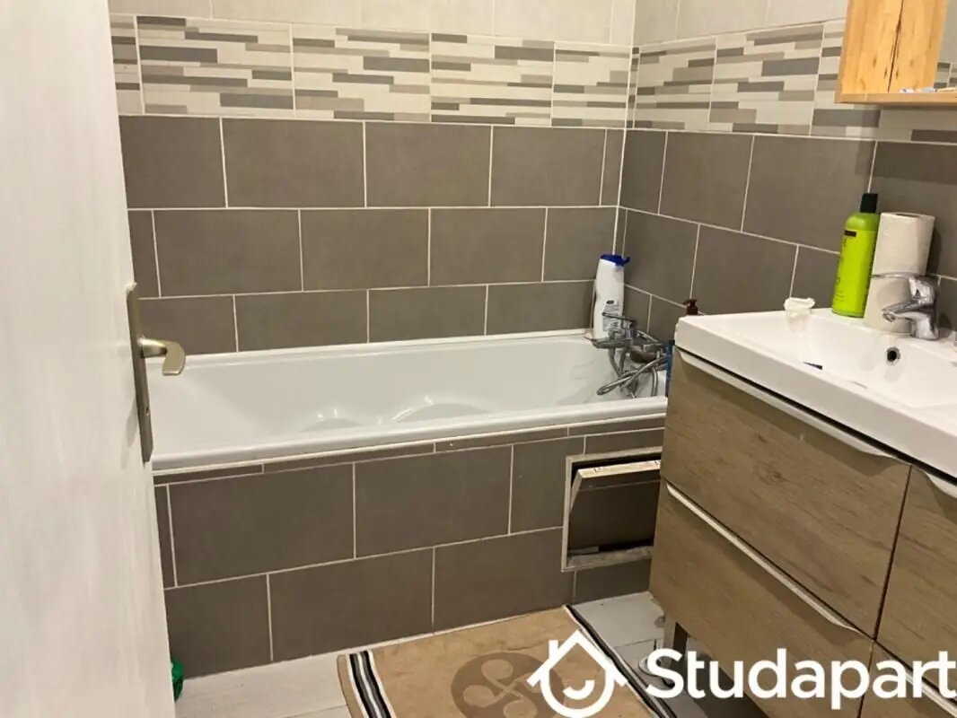 Appartement à louer, 300m², Jouy-le-Moutier