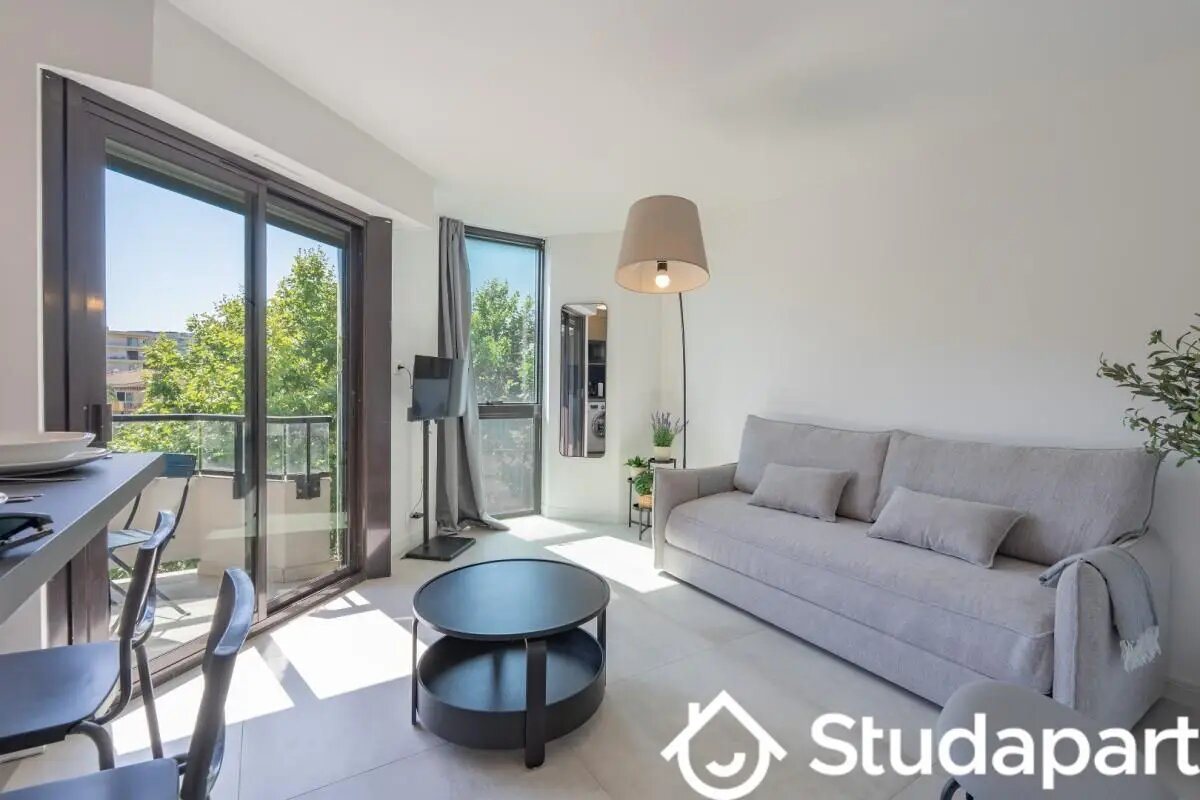 Appartement à louer, 28m², Antibes