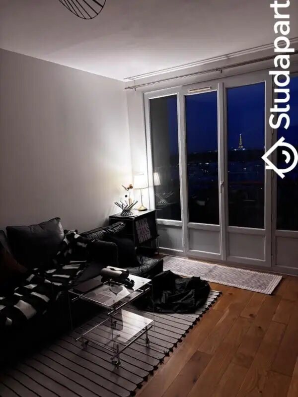 Appartement à louer, 56m², Suresnes