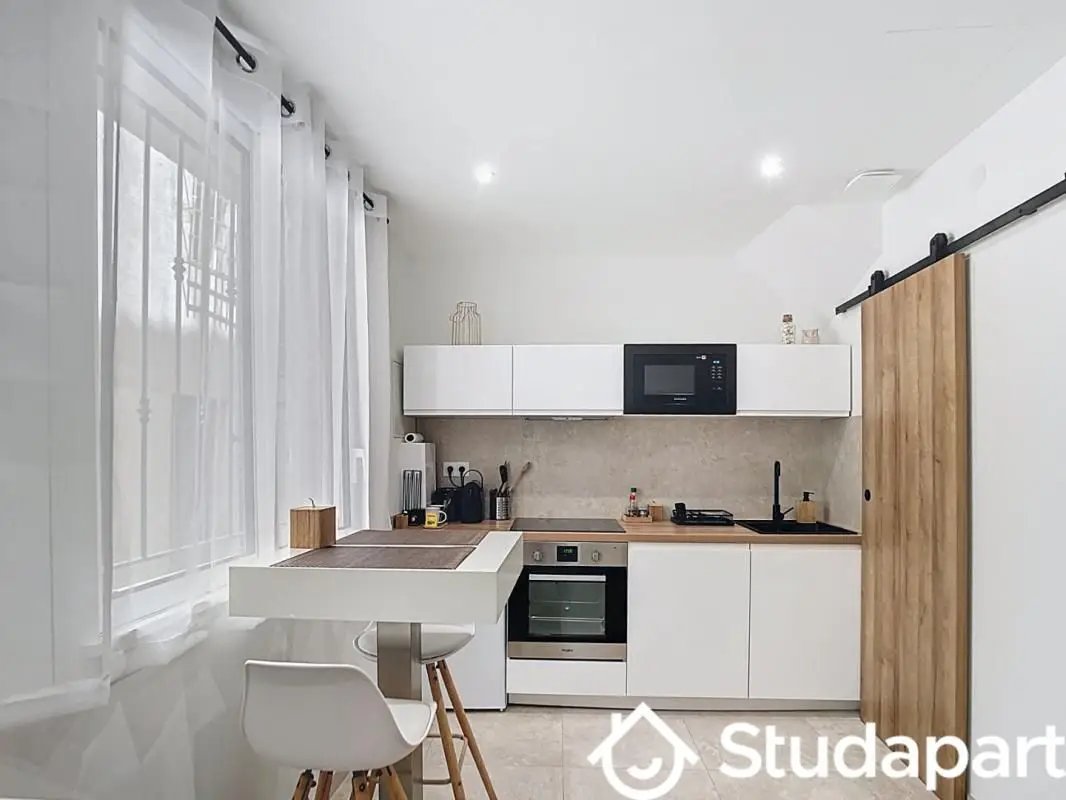 Appartement à louer, 17m², Antibes
