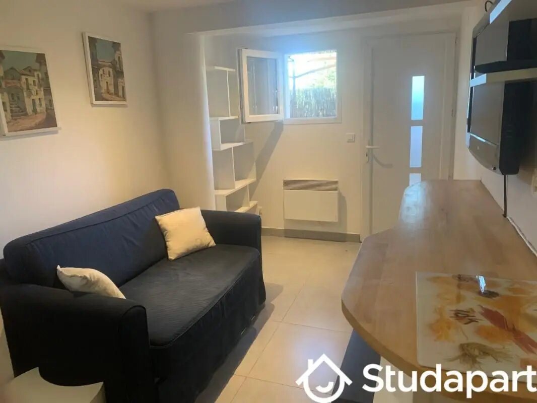 Maison à louer, 24m², Éguilles