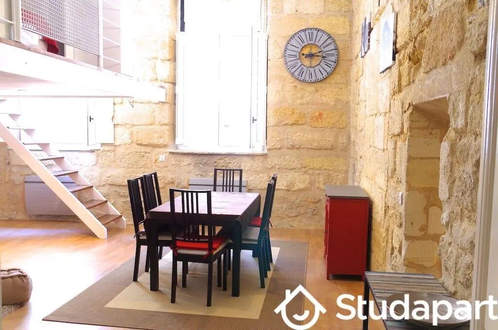 Appartement à louer, 69m², Bordeaux