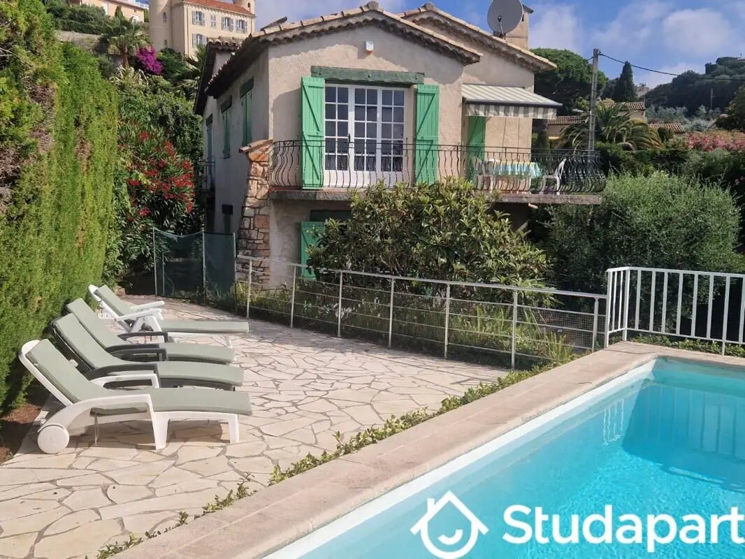 Appartement à louer, 90m², Vallauris