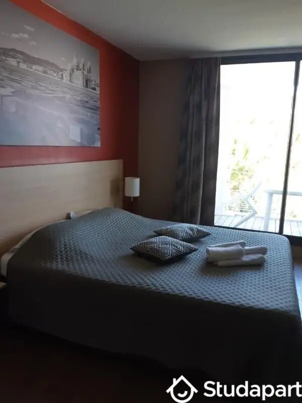 Appartement à louer, 20m², Marseille 8ème