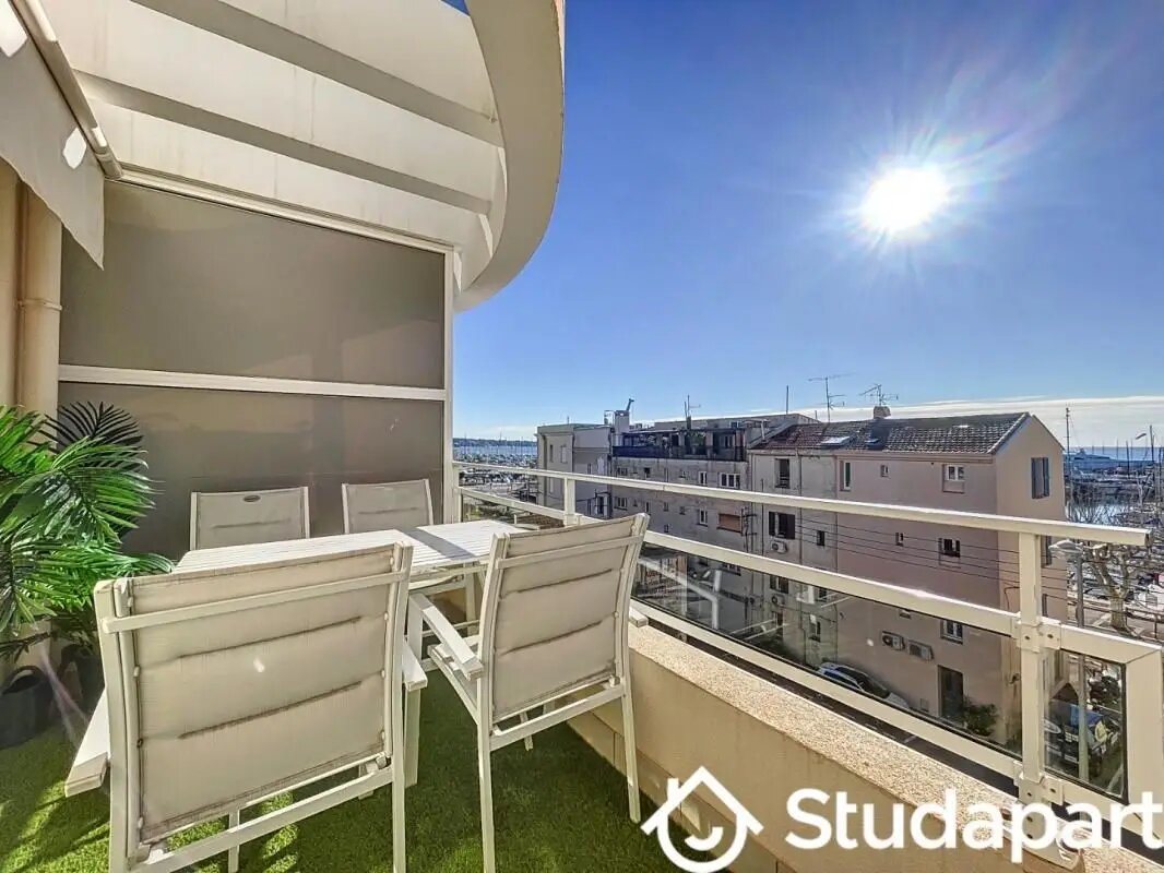 Appartement à louer, 35m², Vallauris