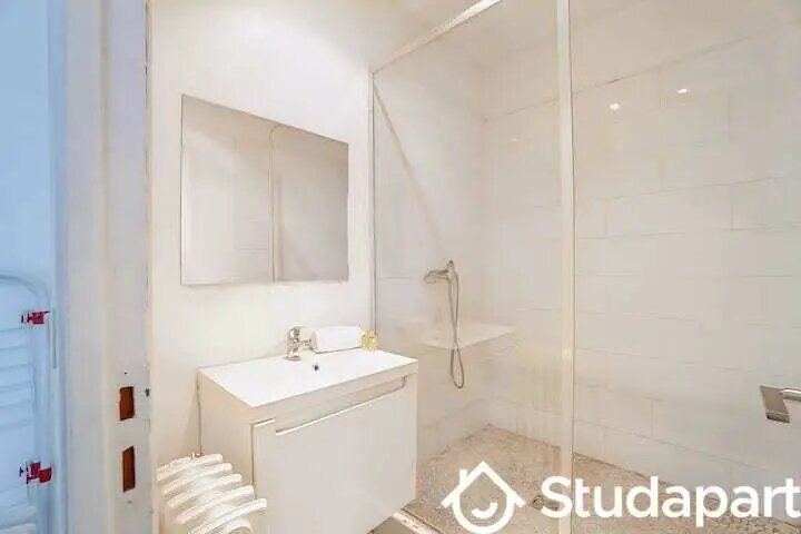 Appartement à louer, 21m², Paris 18ème