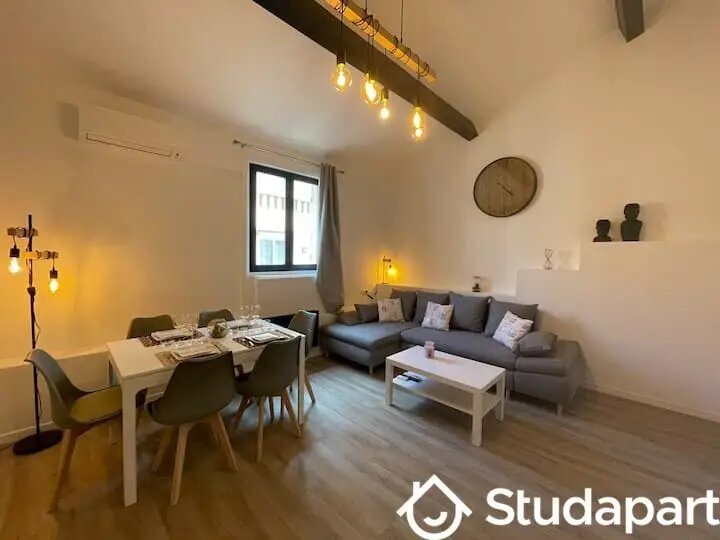 Appartement à louer, 65m², Vallauris