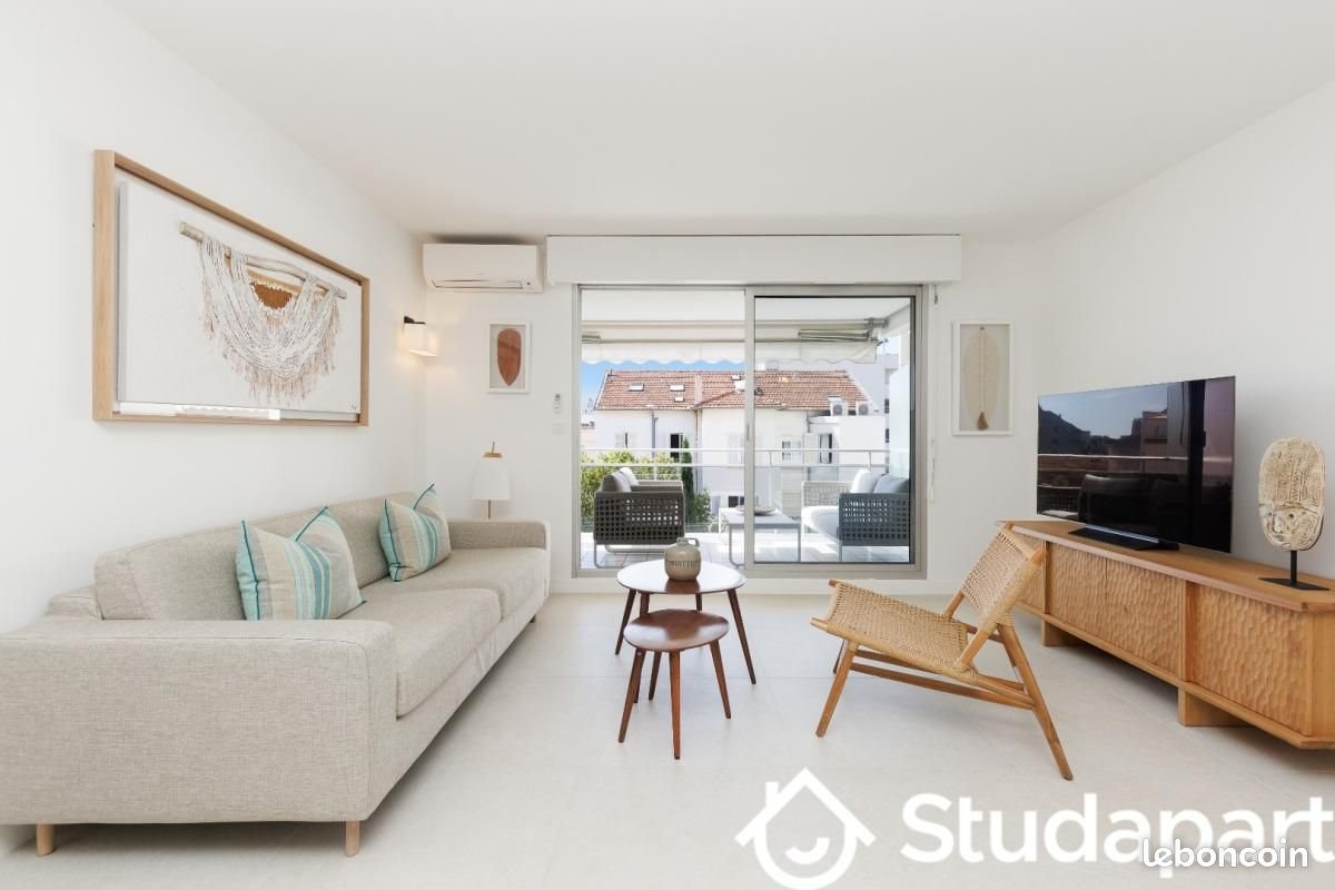 Appartement à louer, 46m², Antibes