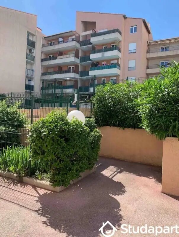 Appartement à louer, 27m², Saint-Laurent-du-Var