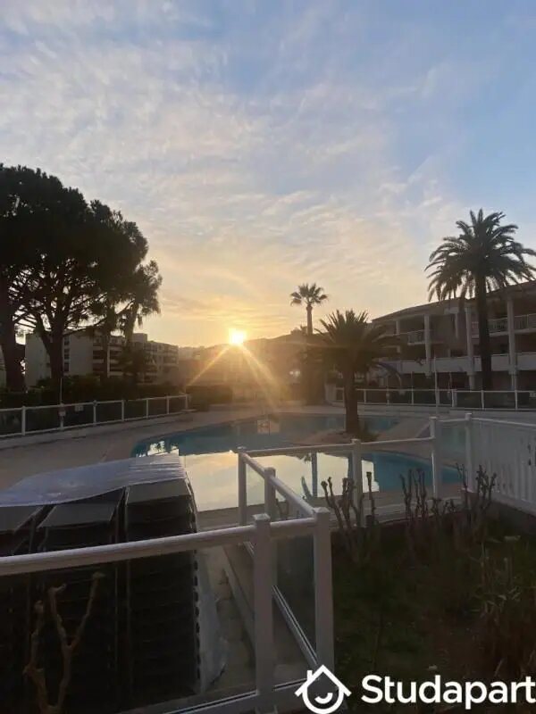 Appartement à louer, 28m², Vallauris