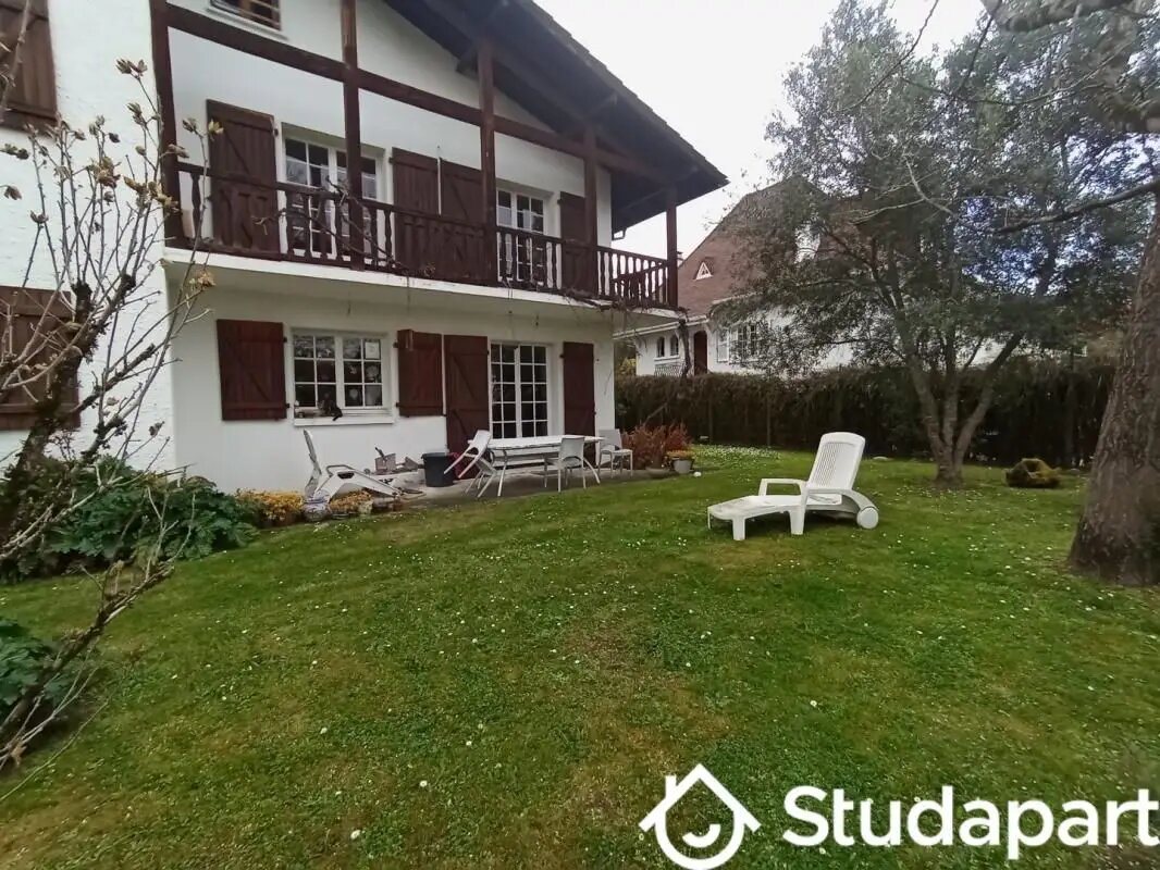 Appartement à louer, 12m², Pau