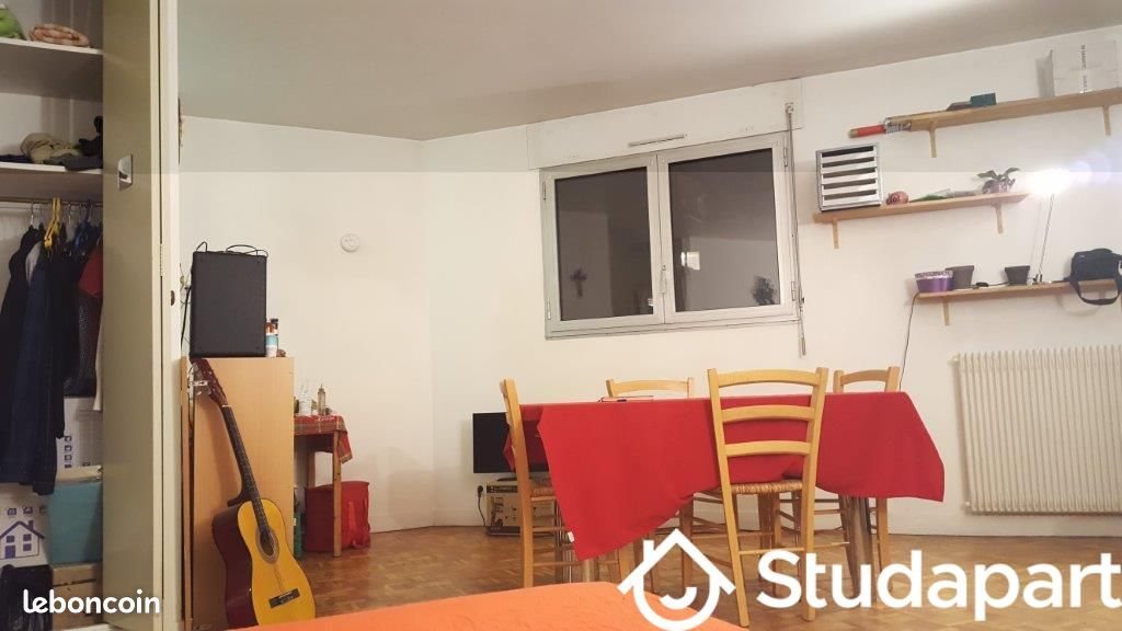 Appartement à louer, 34m², Cergy