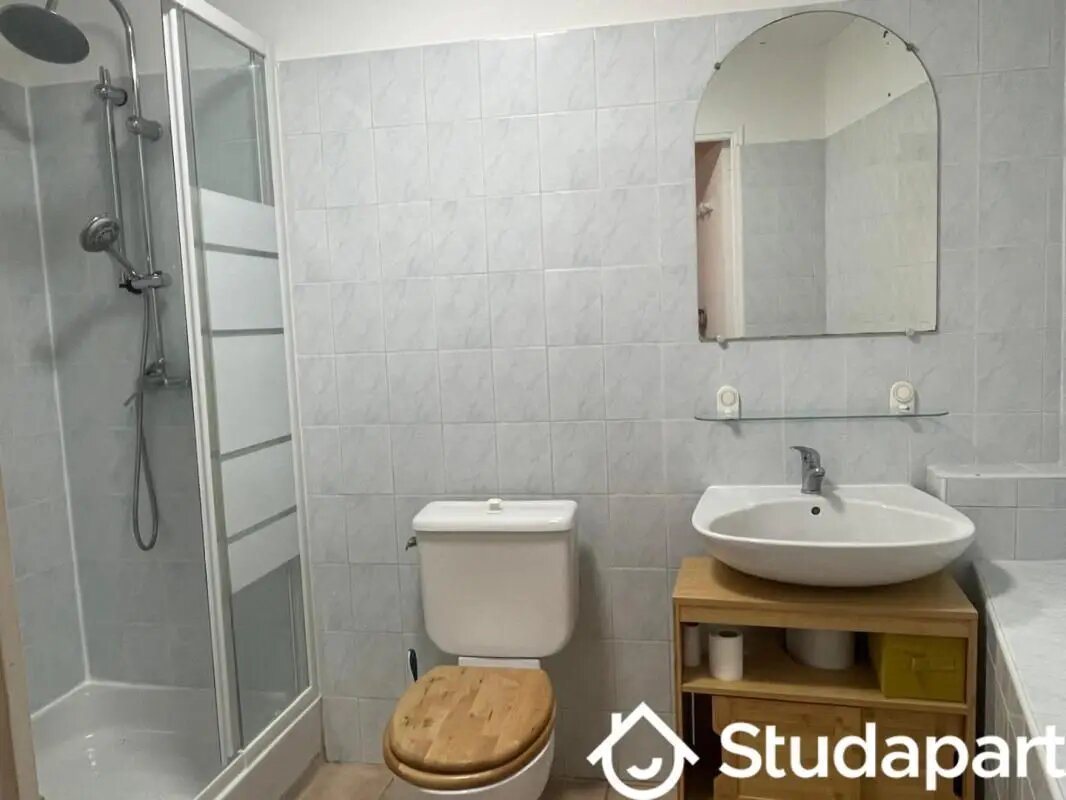 Appartement à louer, 29m², Eguilles