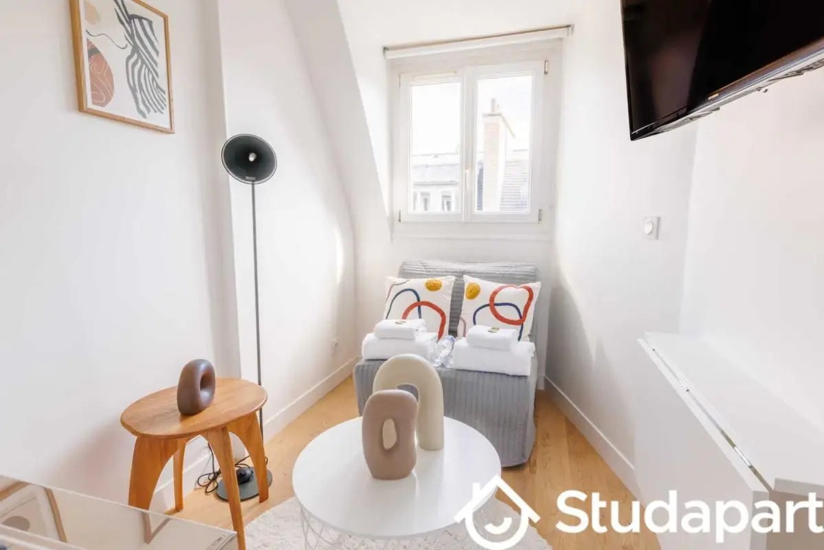 Appartement à louer, 10m², Paris 17ème
