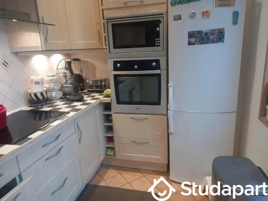 Appartement à louer, 15m², Bègles