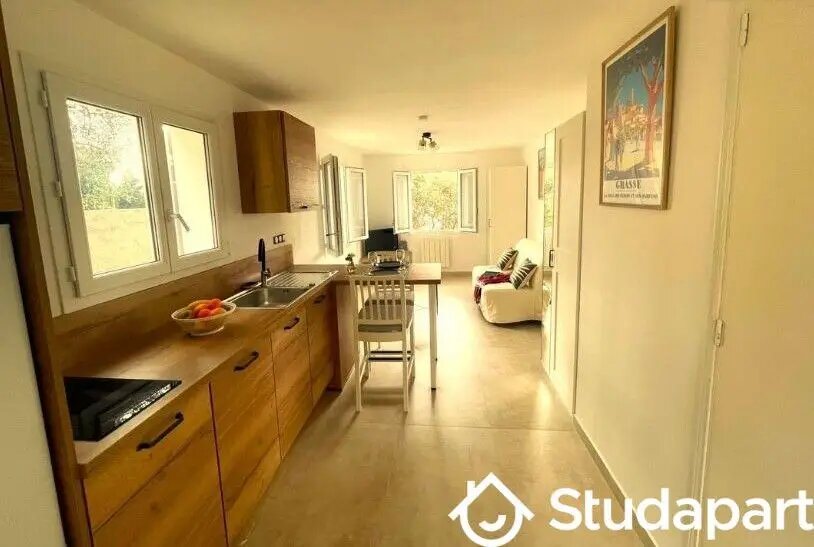 Maison à louer, 18m², Grasse