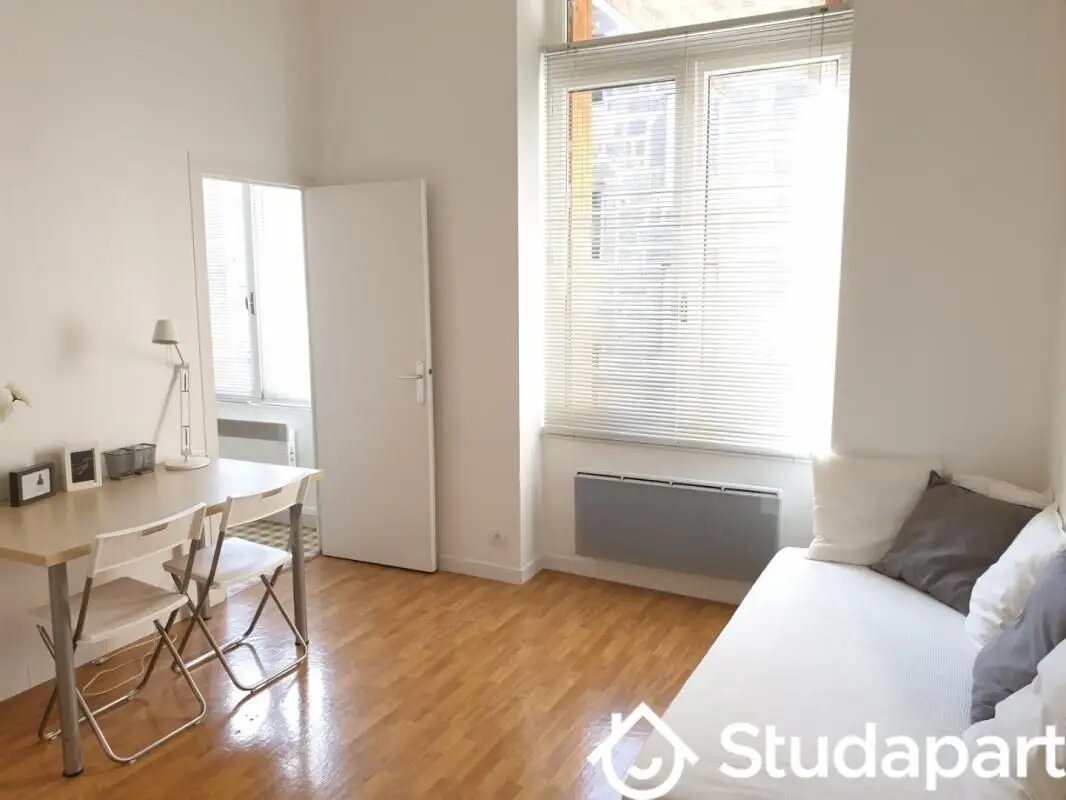 Appartement à louer, 25m², Saint-Étienne