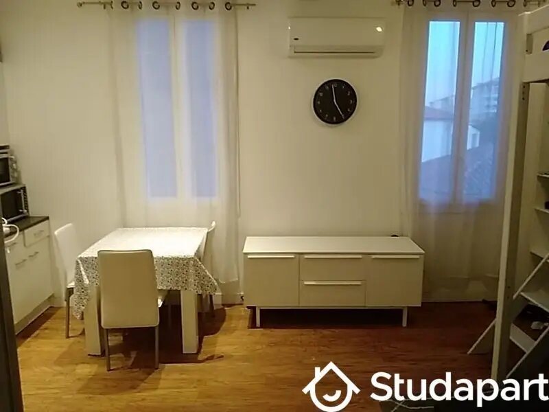Appartement à louer, 25m², Vallauris