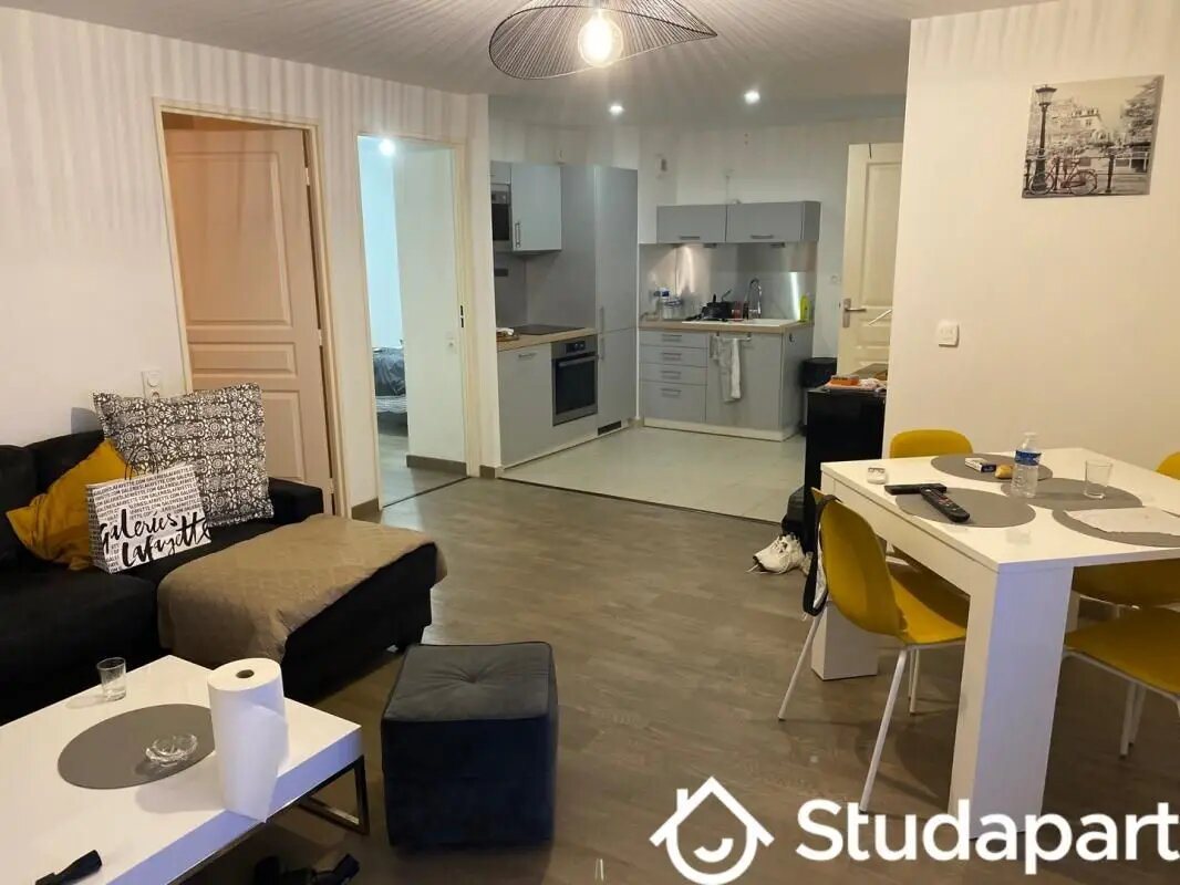 Appartement à louer, 45m², Marseille 8ème