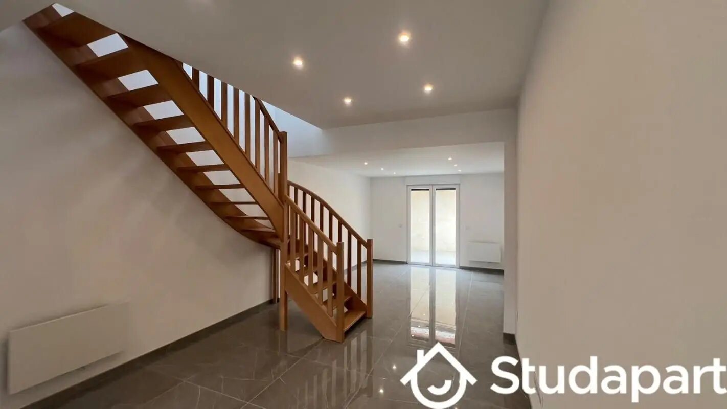 Maison à louer, 92m², Roubaix