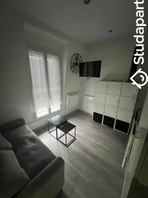 Appartement à louer, 13m², Paris 18ème
