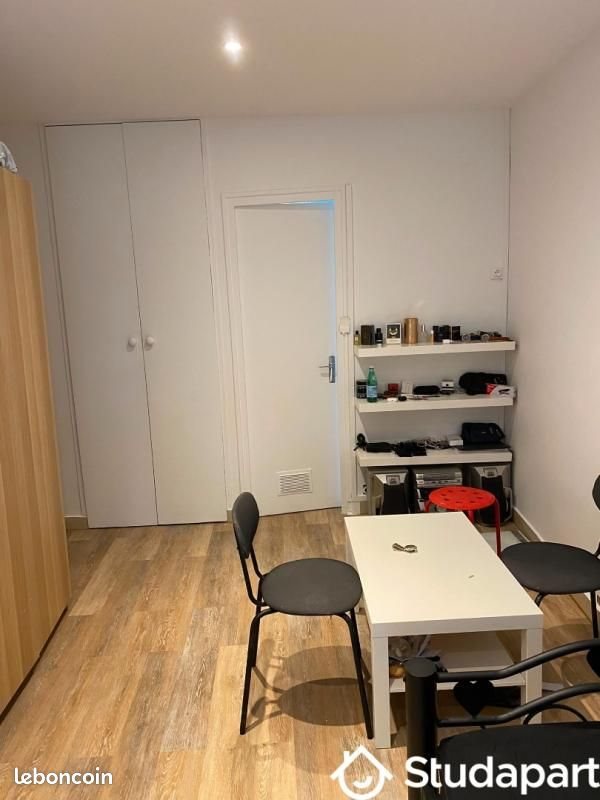 Appartement à louer, 24m², Paris 17ème