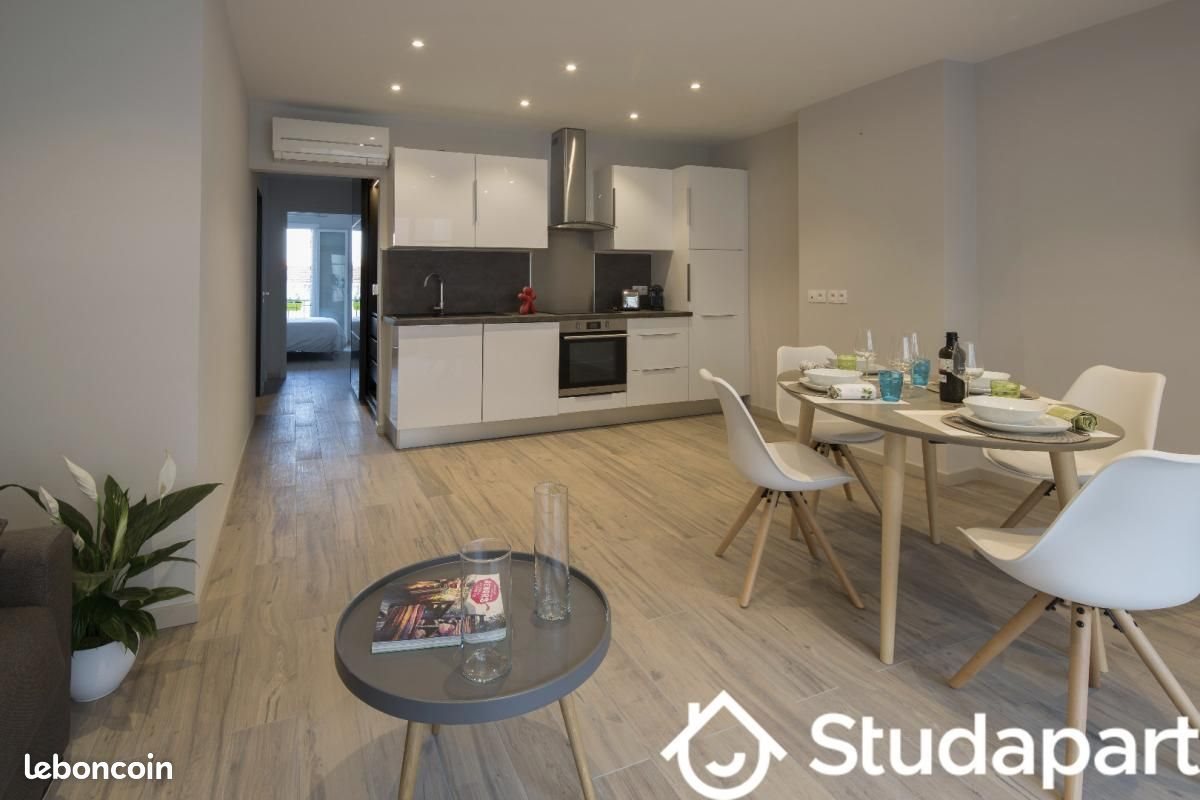 Appartement à louer, 58m², Antibes