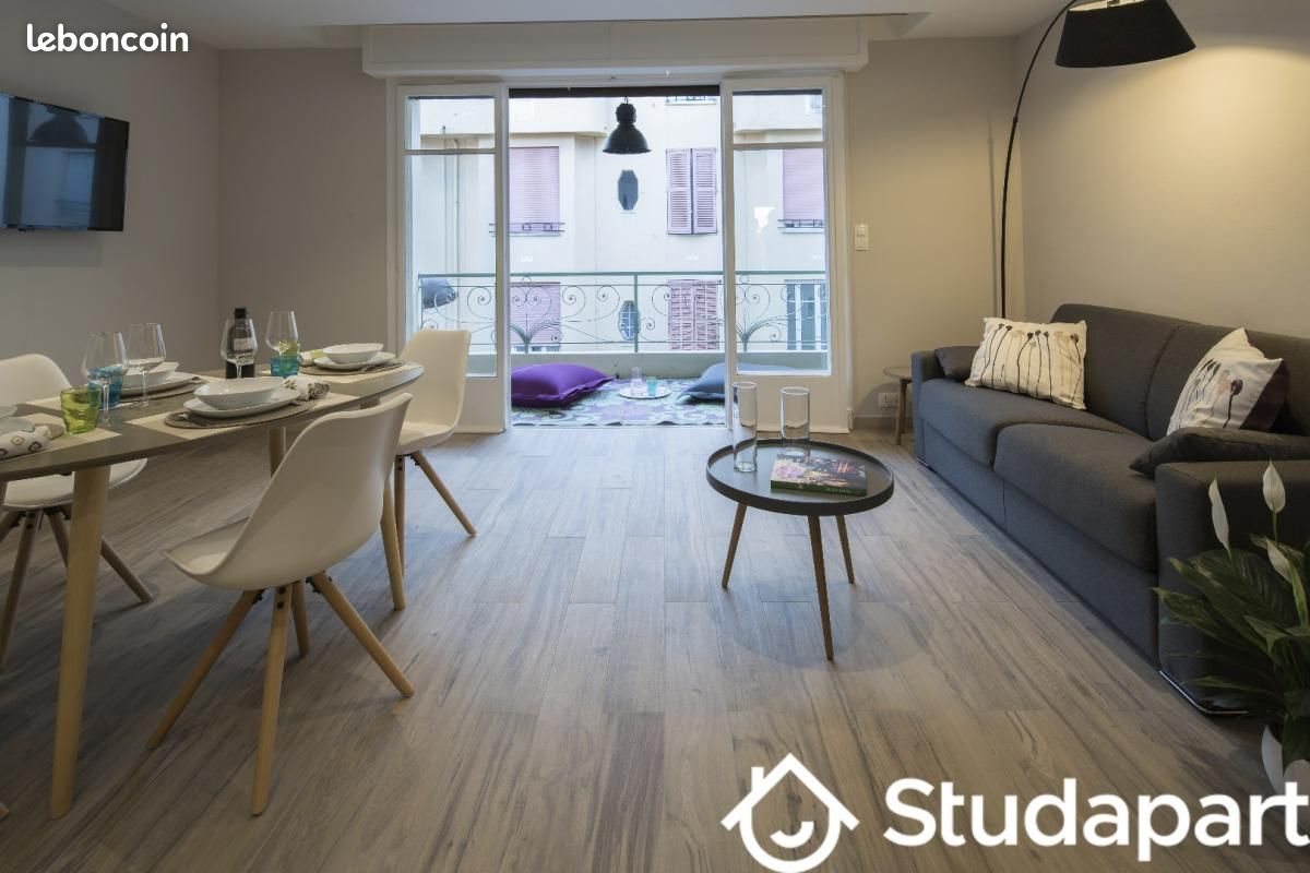 Appartement à louer, 58m², Antibes