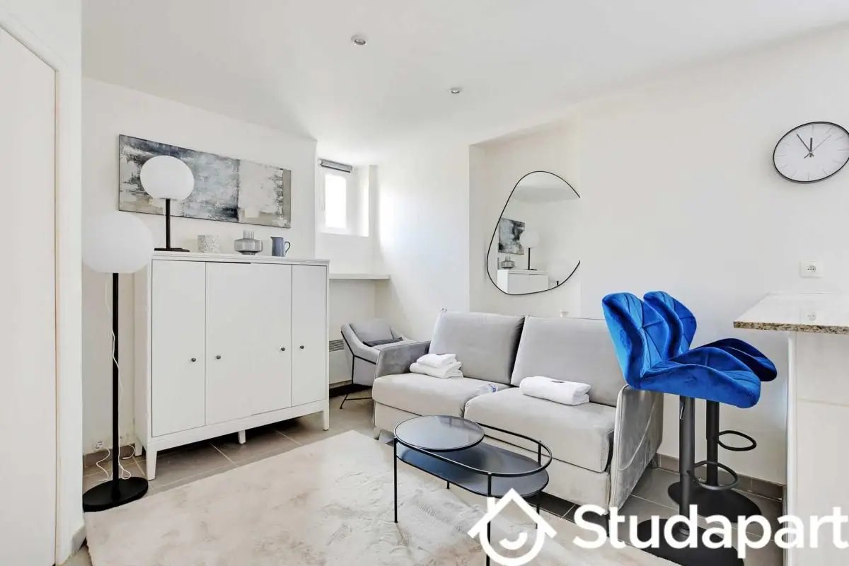 Appartement à louer, 16m², Paris 17ème