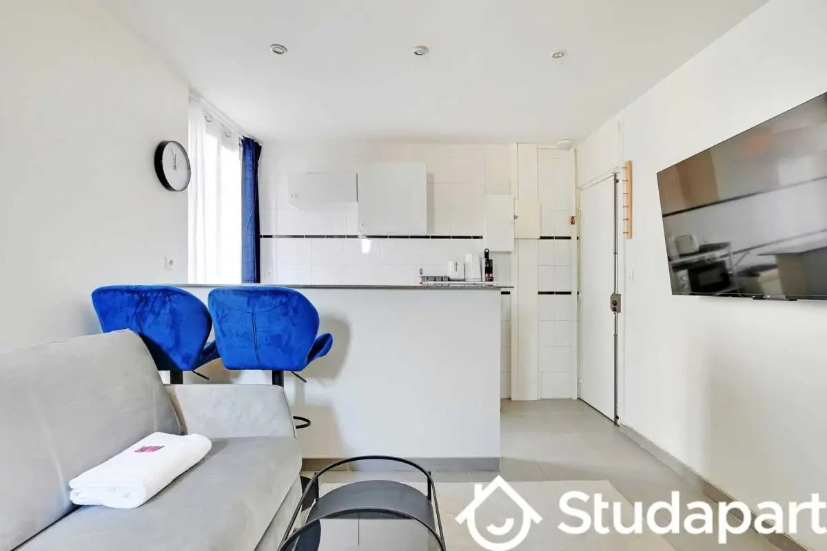 Appartement à louer, 16m², Paris 17ème