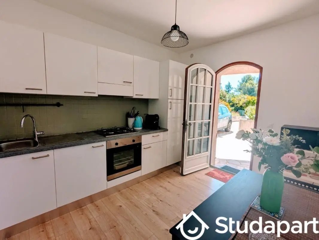 Appartement à louer, 40m², Antibes