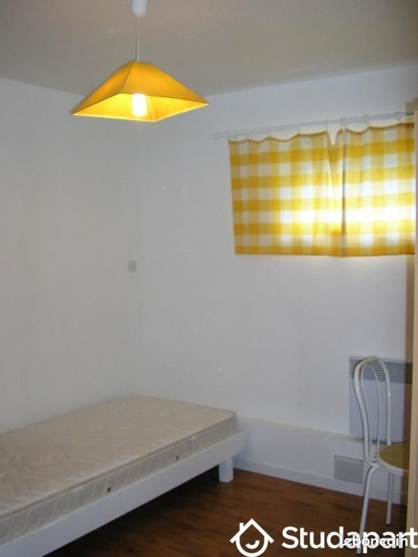 Maison à louer, 11m², Écully