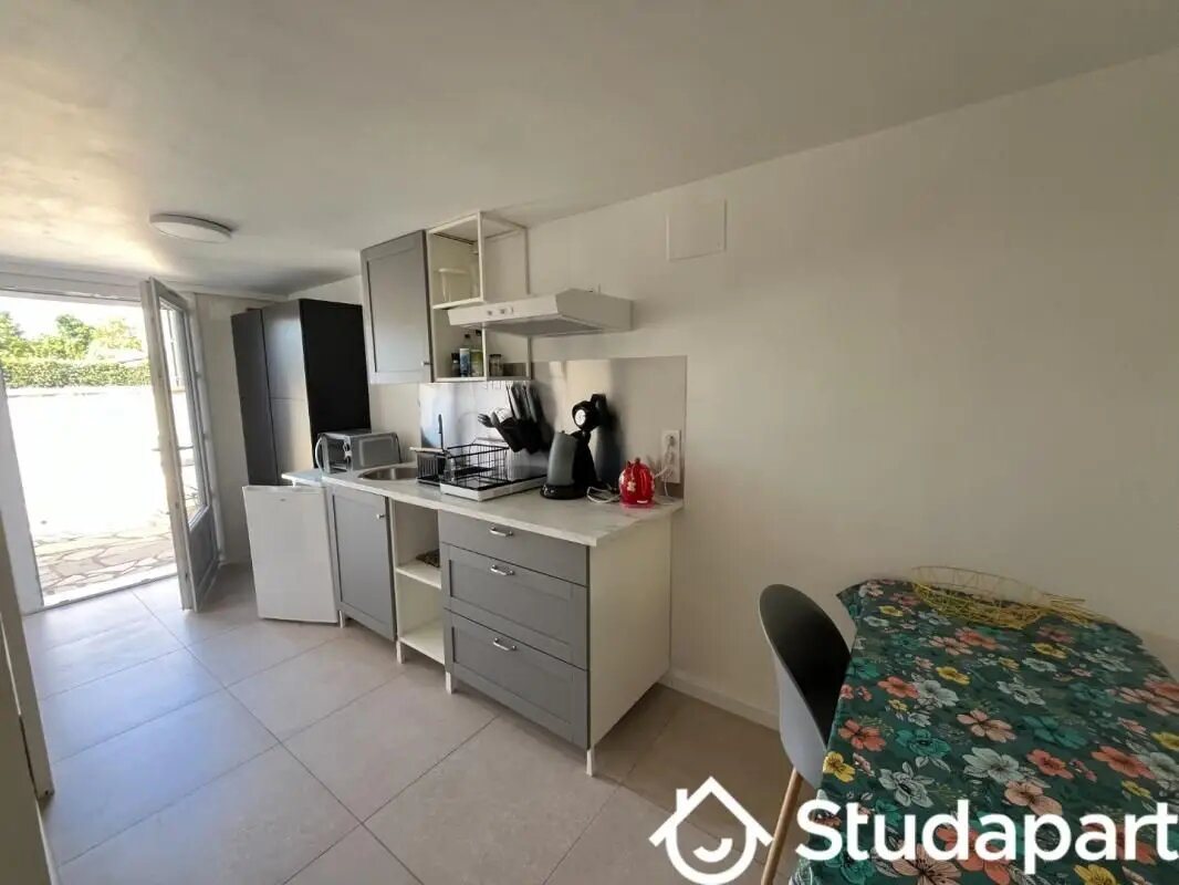 Appartement à louer, 28m², Arles