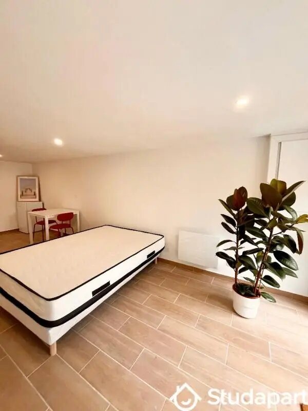 Appartement à louer, 18m², Caen