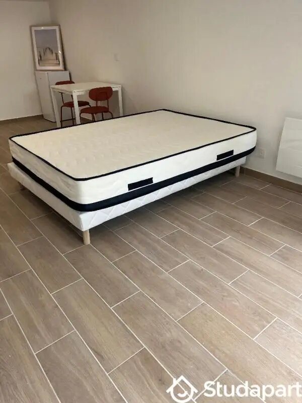 Appartement à louer, 18m², Caen