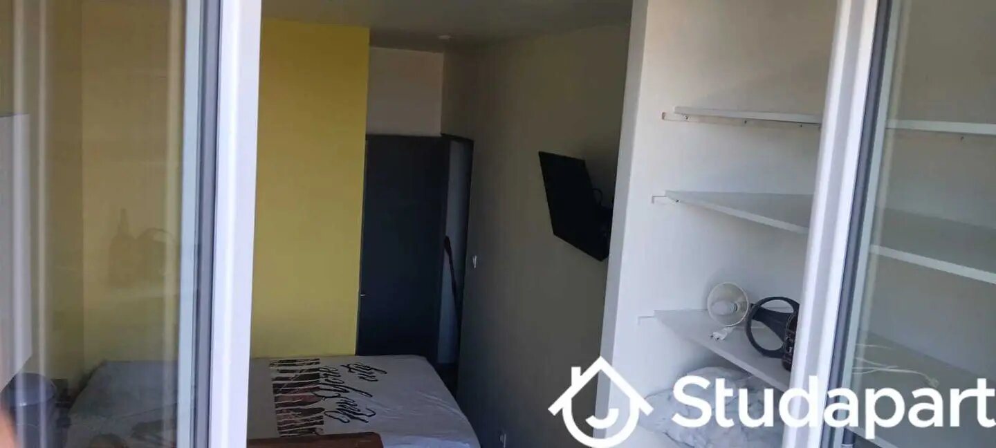 Appartement à louer, 18m², Saint-Etienne