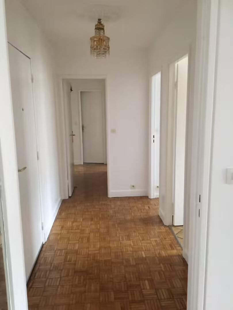 Maison à louer, 105m², Paris 18ème