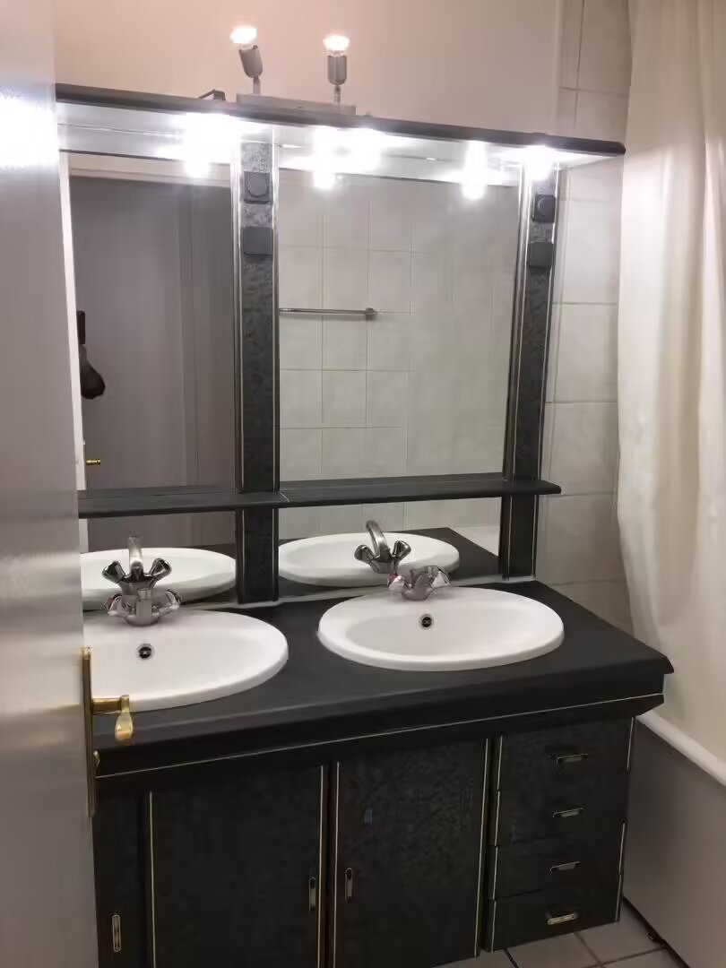 Maison à louer, 105m², Paris 18ème