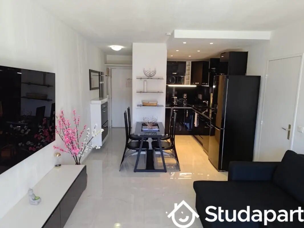 Appartement à louer, 40m², Vallauris