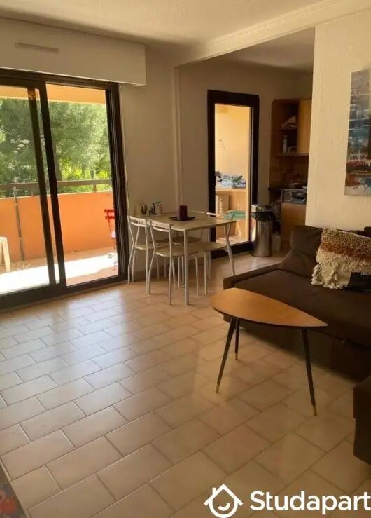 Appartement à louer, 45m², Vallauris