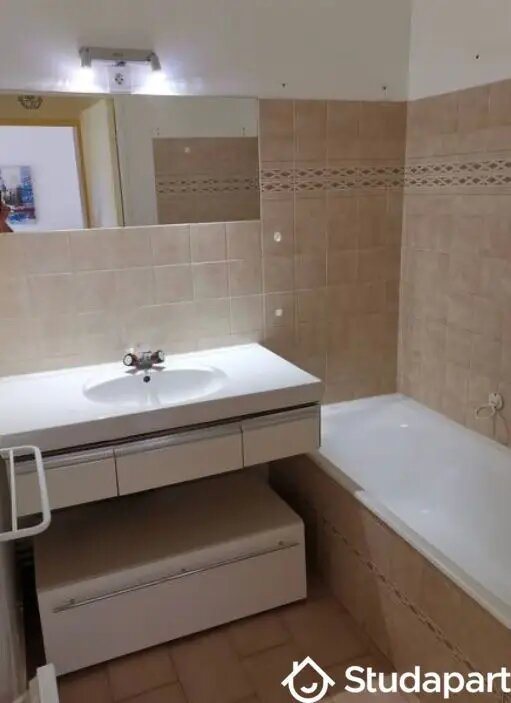 Appartement à louer, 45m², Vallauris